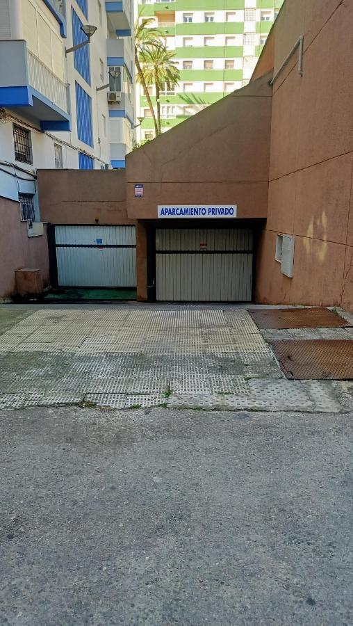 Apartamento Posidonia Free Parking Кадис Екстериор снимка